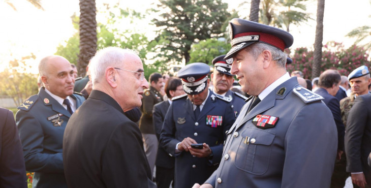العميد موسى كرنيب يُكرّم بوسام الاستحقاق المدني الإسباني خلال حفل السفارة الإسبانية في لبنان بحضور كبار المسؤولين